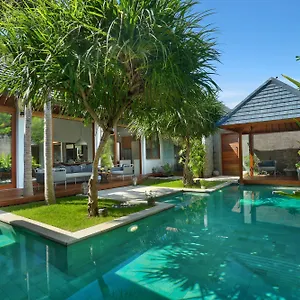 https://villa-odyssey.hotelsseminyak.net