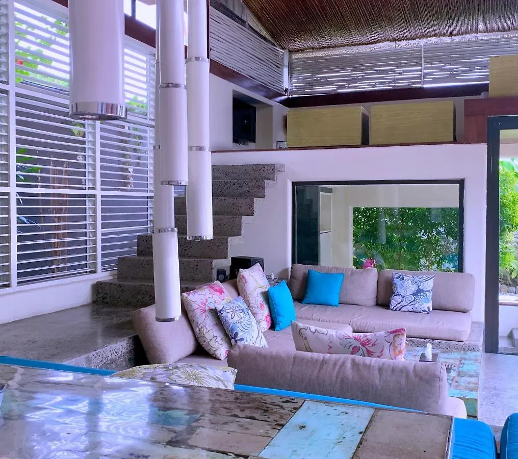 Kiss Bali Villas Seminyak